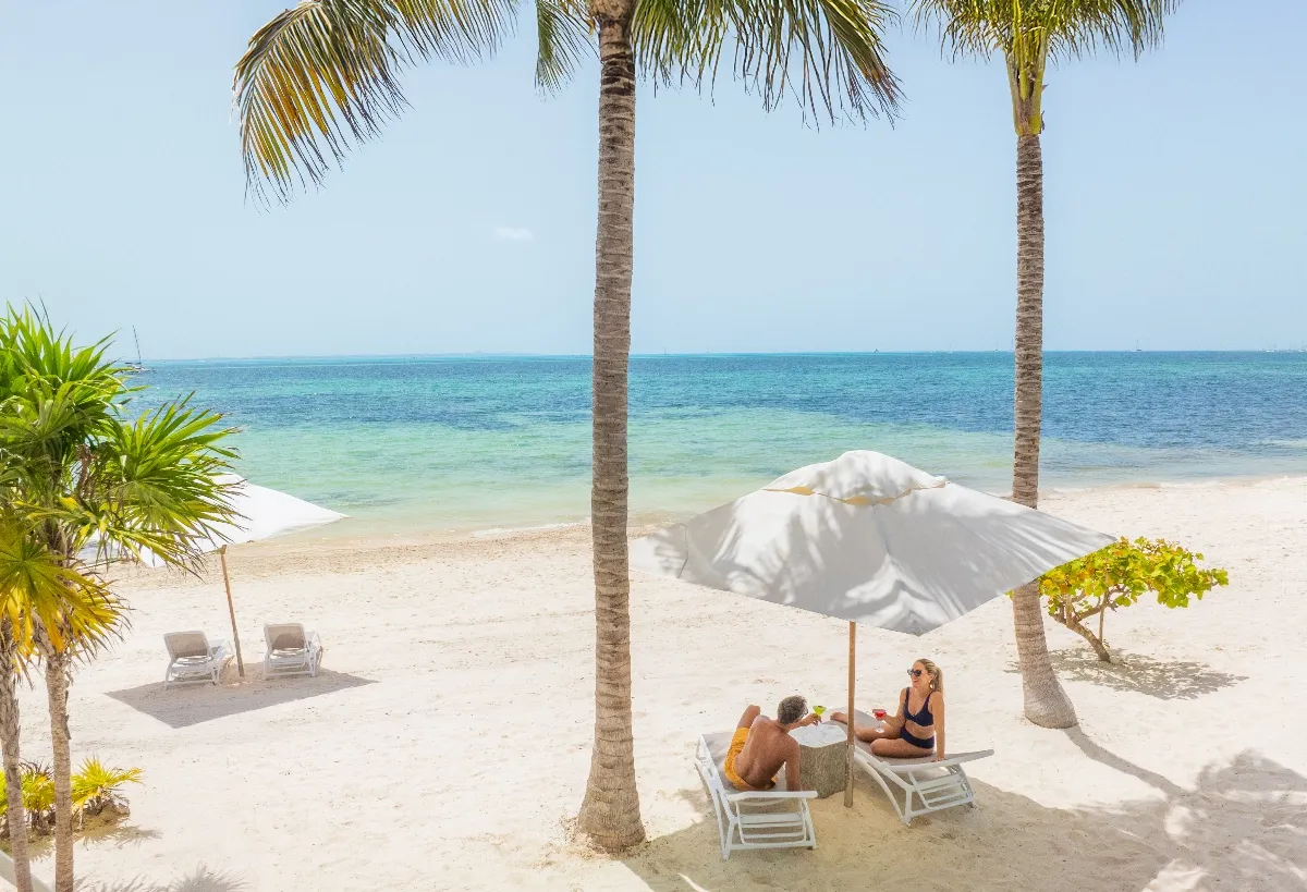 Relax on Sargassum-Free Beach in Cancun at Hotel Mousai