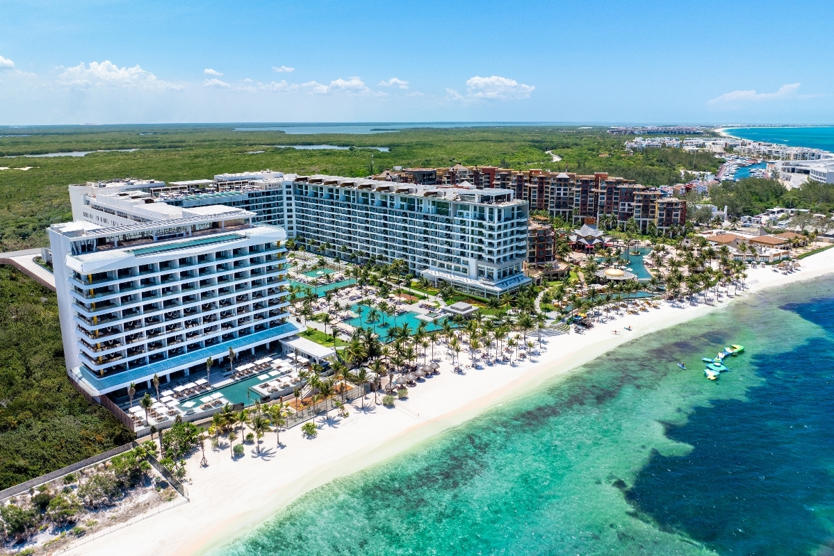 6 Must-Visit Attractions Near Hotel Mousai Cancun